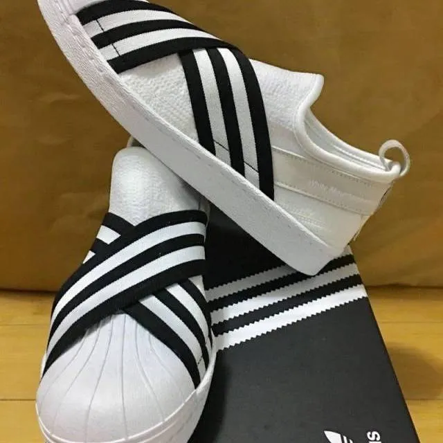 Adidas wm superstar slip on pk white core black 8 & 8.5us