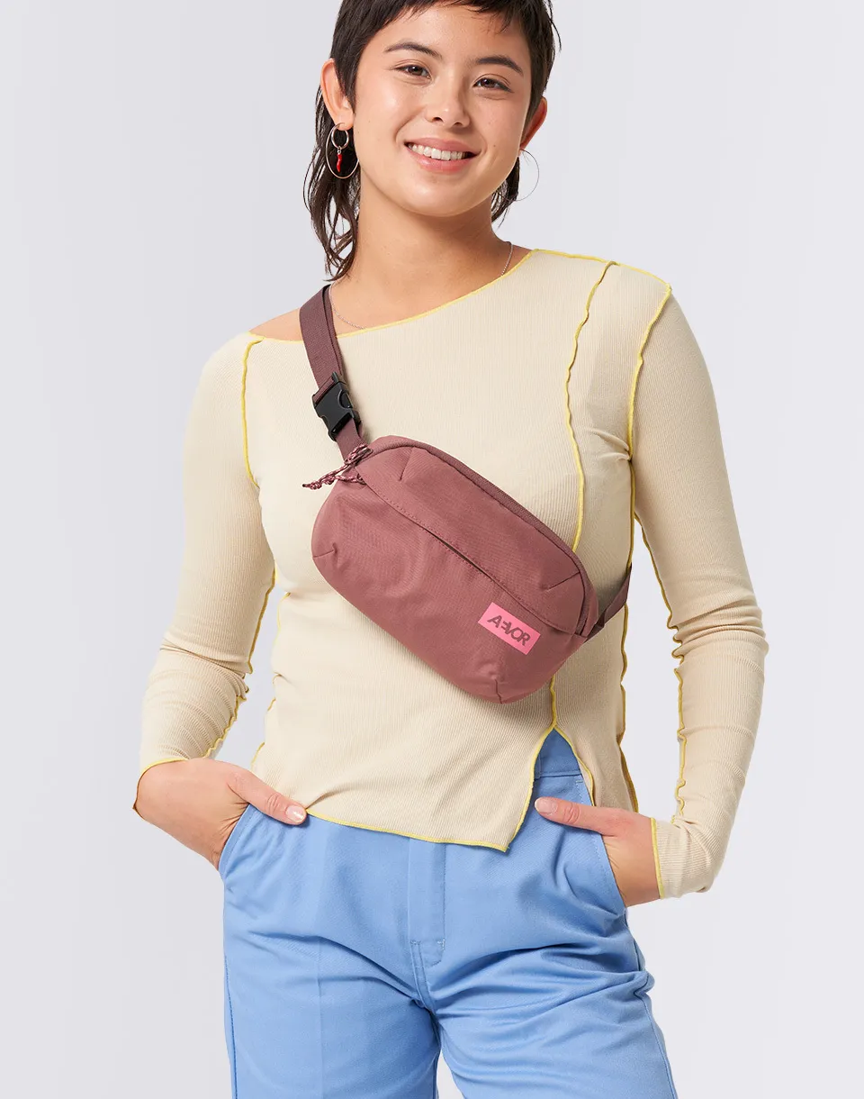 Aevor Hip Bag Ease Raw Ruby