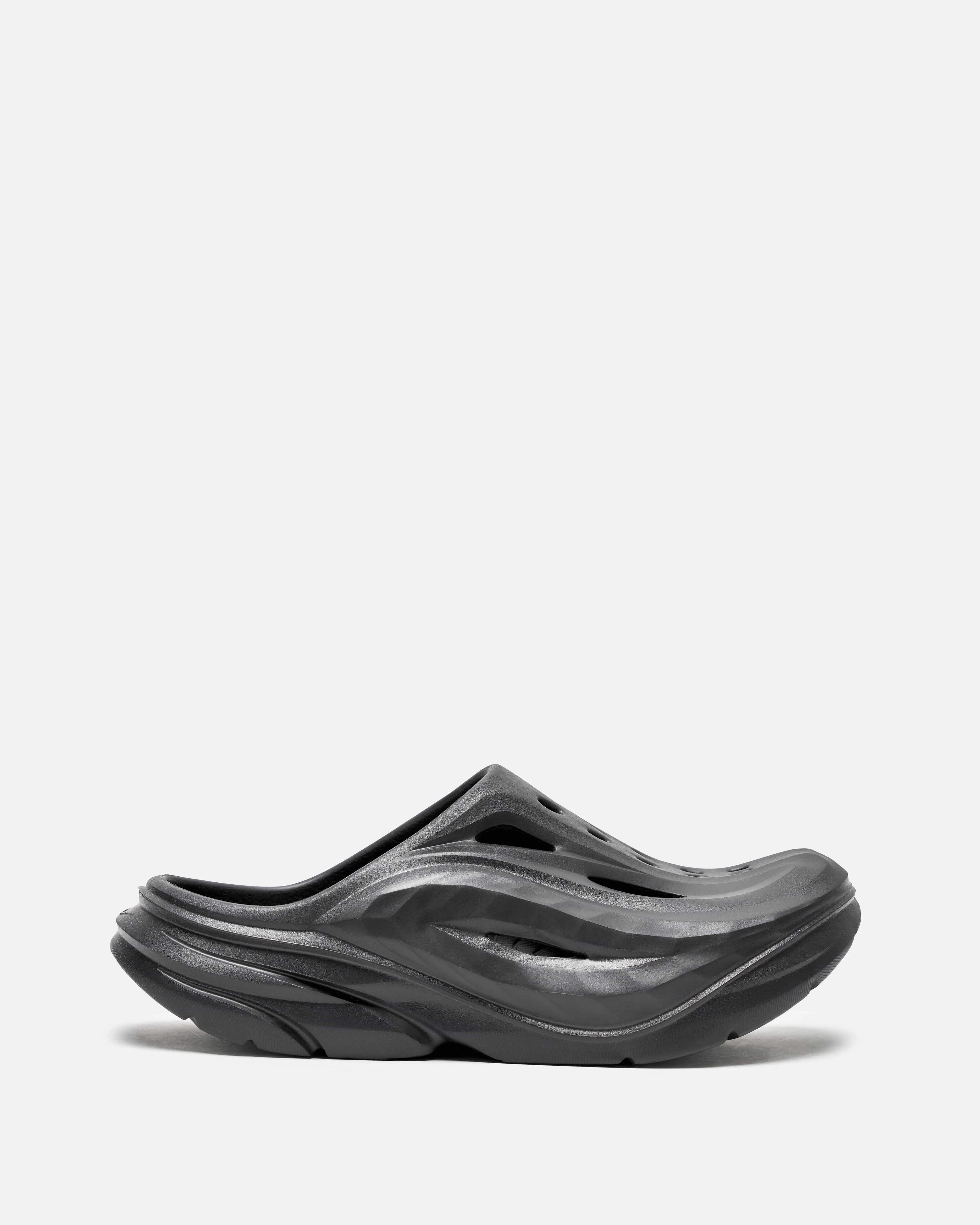 HOKA U Ora Recovery Mule in Black