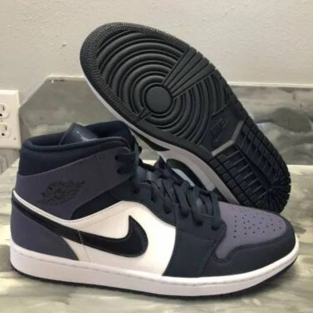 Nike air jordan 1 mid obsidian sanded purple