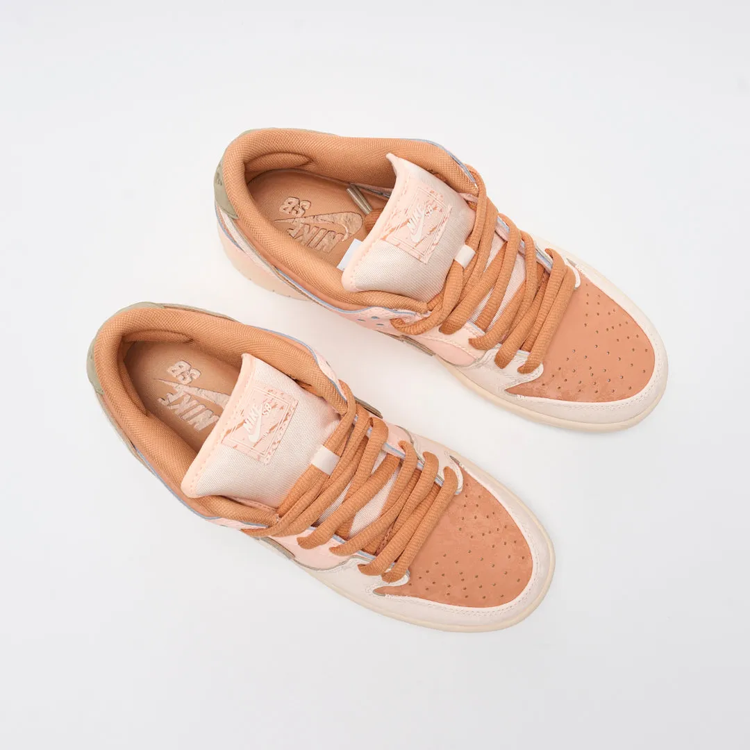 Nike SB - Dunk Low Premium Trocadero Gardens (Amber Brown/Guava ice)