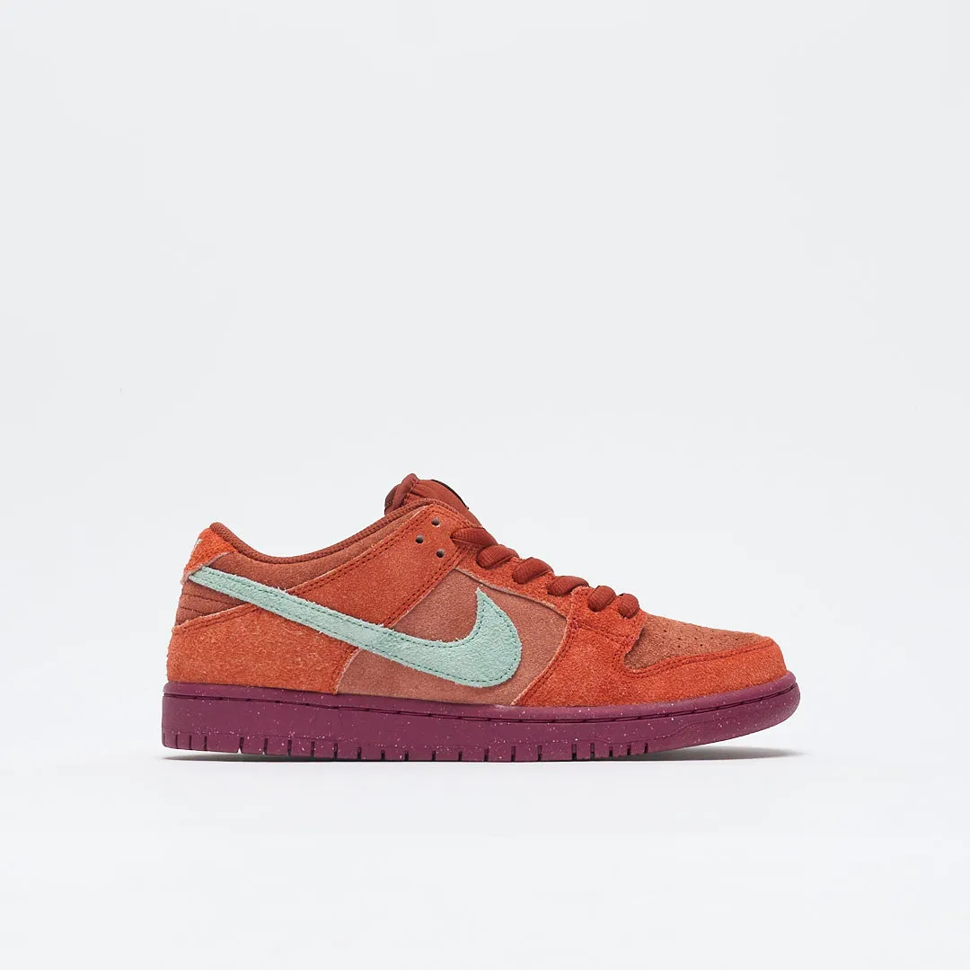 Nike SB - Dunk Low Pro Premium Mystic Red