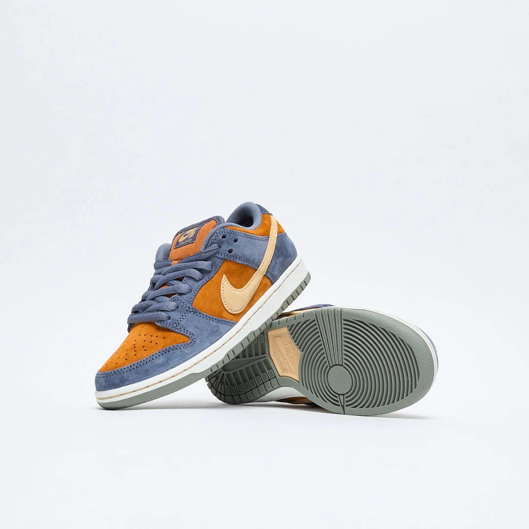 Nike SB -Dunk Low Pro (Light Carbon/Sesame-Monarch-Summit White)