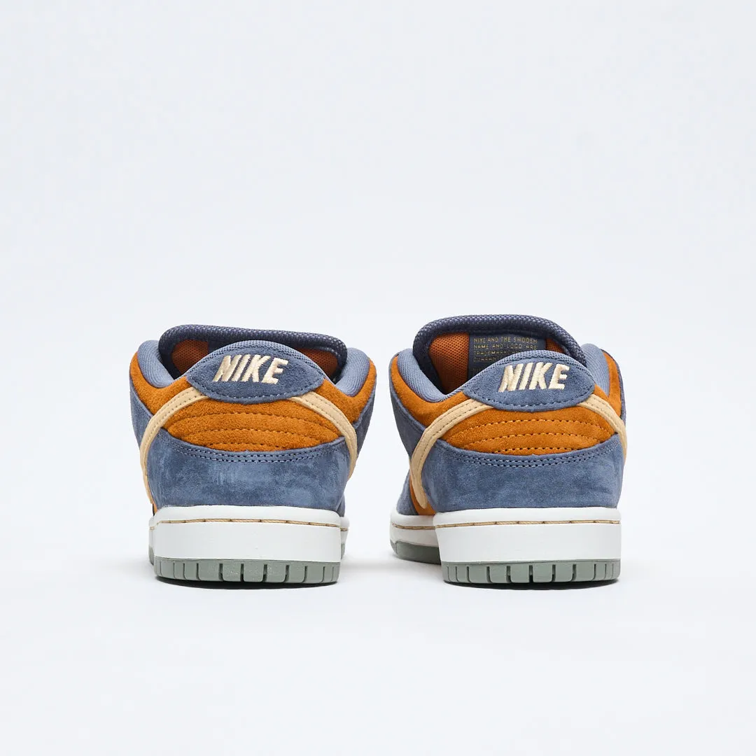 Nike SB -Dunk Low Pro (Light Carbon/Sesame-Monarch-Summit White)