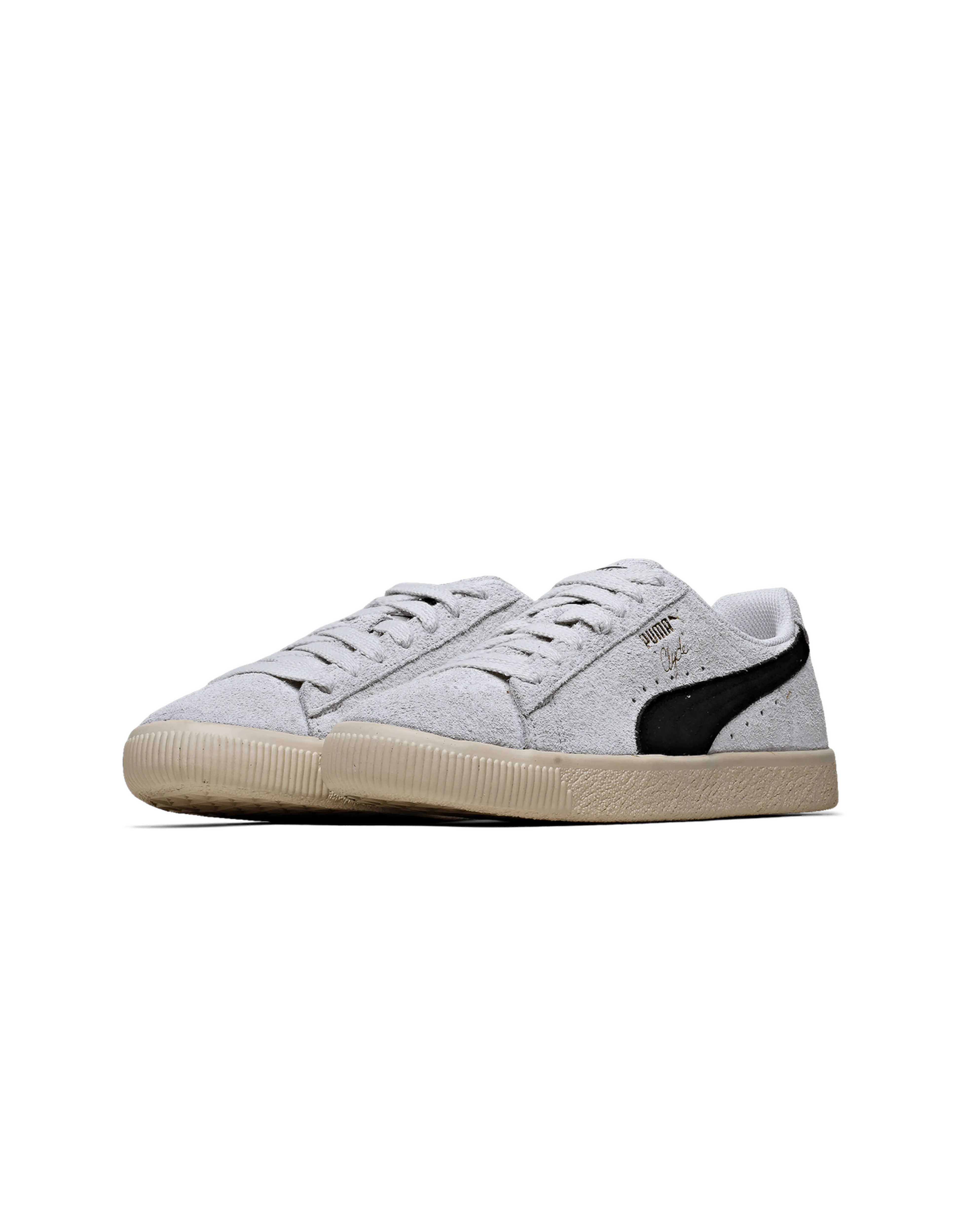 Puma     Clyde Hairy Suede  