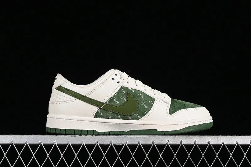 Stussy x Nike SB Dunk Low Off White Green CF3688-008