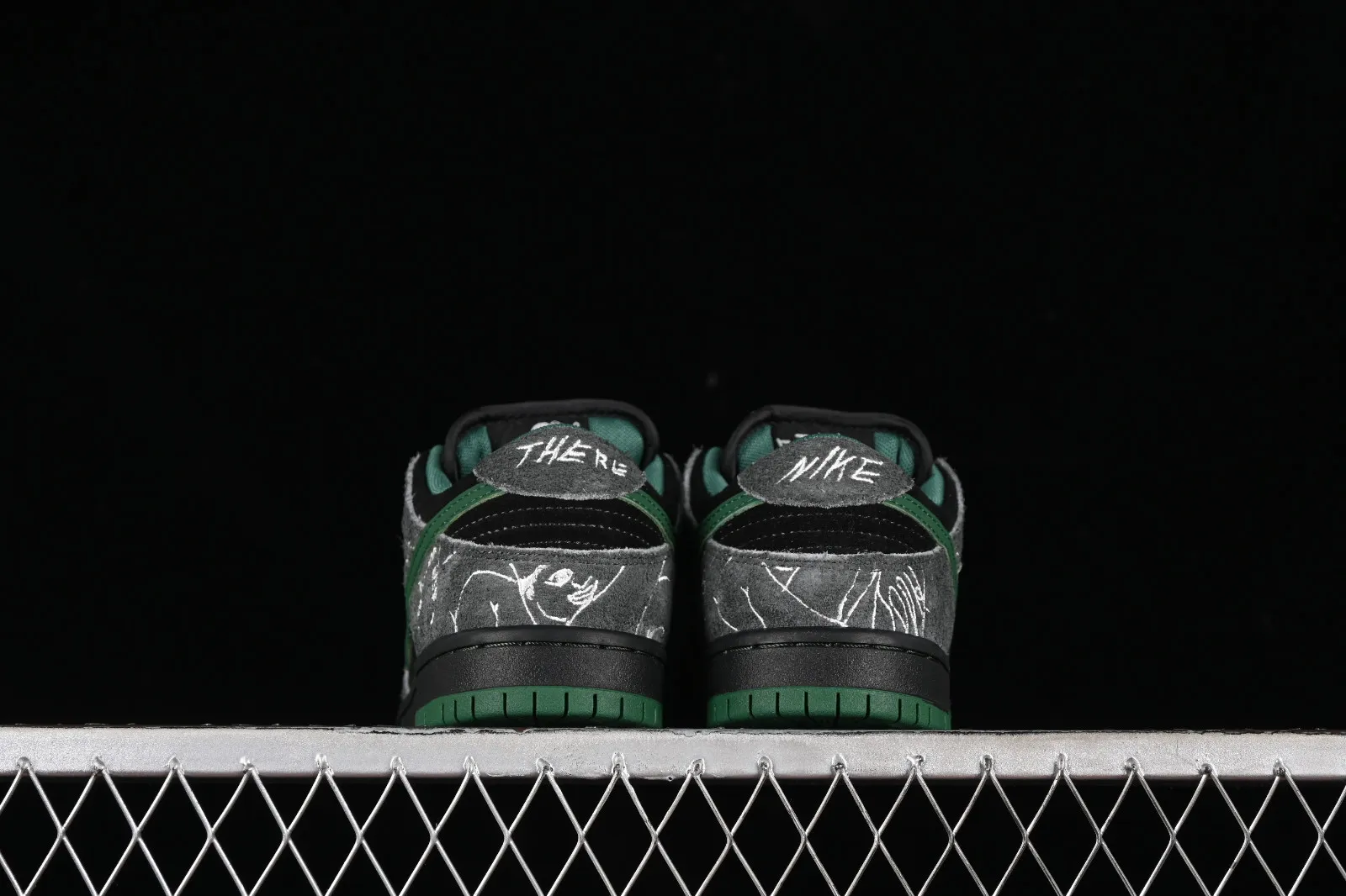 There Skateboards x Nike SB Dunk Low Black Gorge Green White HF7743-001